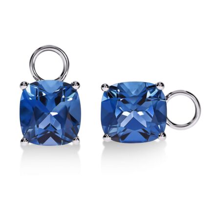 AMAVEO Flair Charms aus Gold, Kissenförmige London Blue Topase 3,80 ct